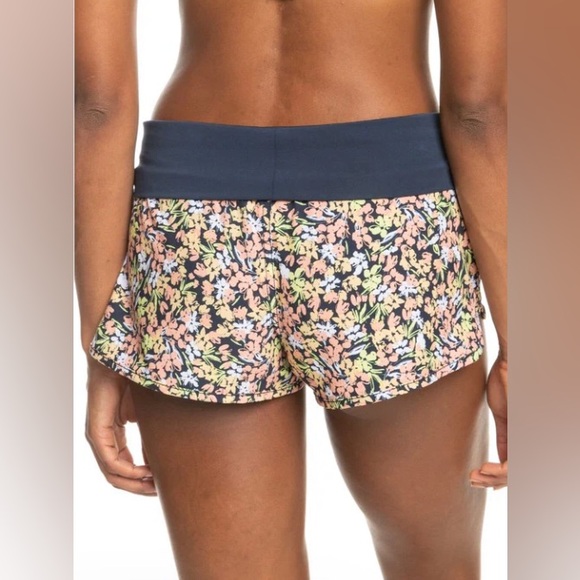 NEW ROXY ENDLESS SUMMER BOARD SHORTS - Picture 2 of 8
